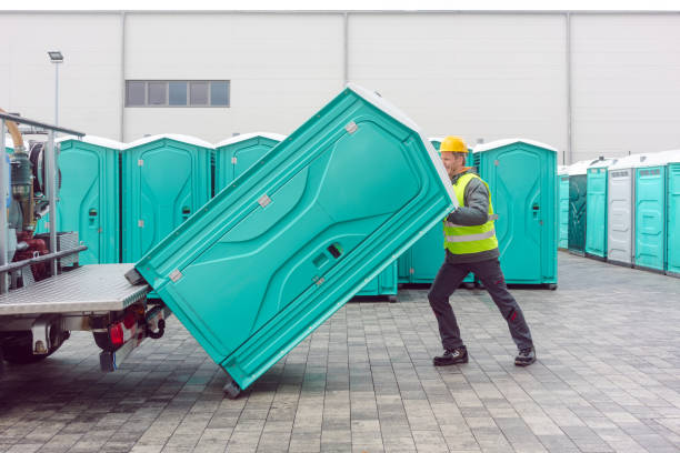 Best High-end porta potty rental  in North Les, AK